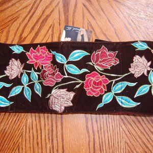 Floral Embroidered Women's Belt